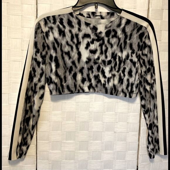 Animal Print long Sleeve crop top Small - Picture 2 of 6